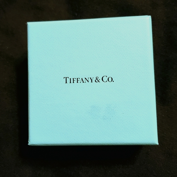 Tiffany & Co Elsa Peretti Open Heart collection Necklace - Picture 6 of 7